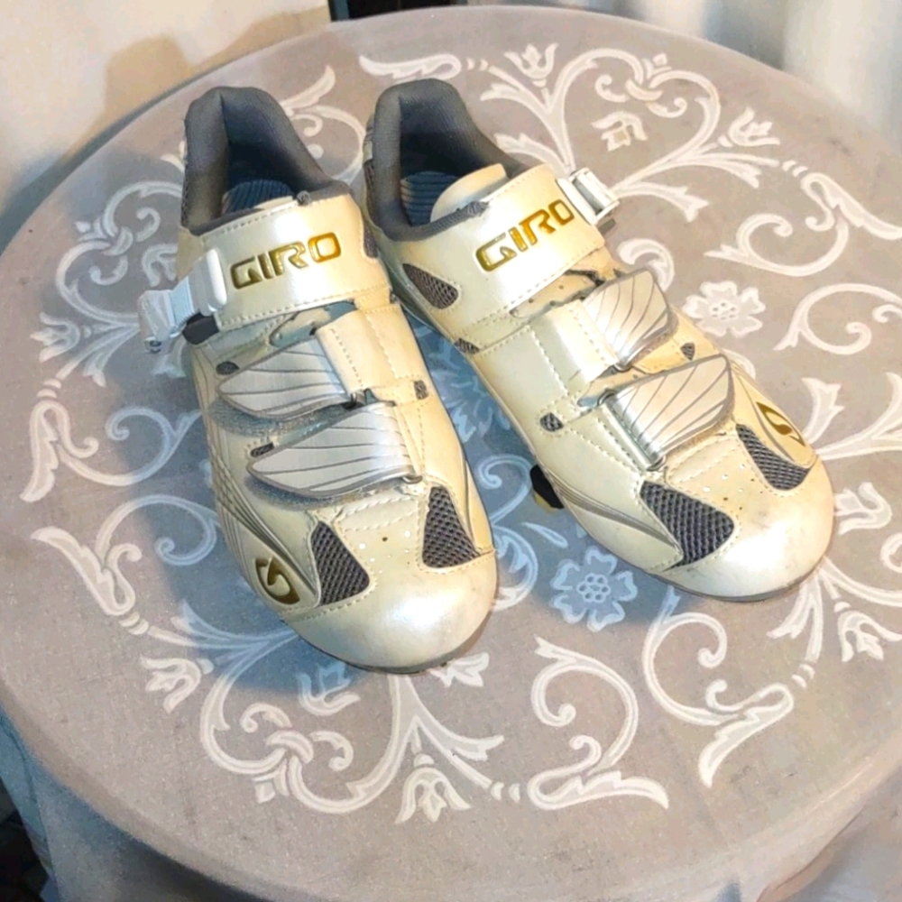 Giro biking shoes